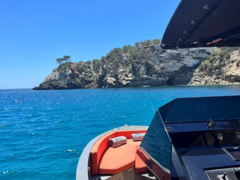 Motorboat rental in Ibiza Town - De Antonio 28
