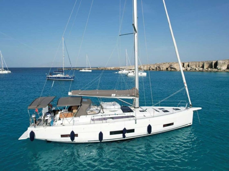 Yacht charter Marsala cheap Dufour 470