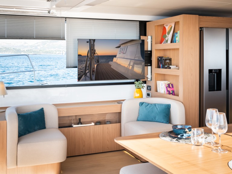 Catamaran rental in Port d'Andratx - Bali Bali 5.8