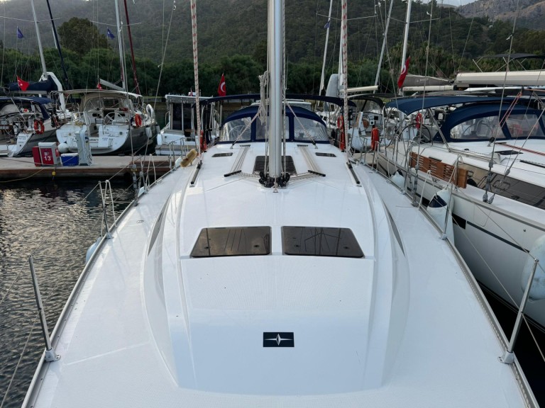 Yacht charter Göcek cheap Cruiser 46