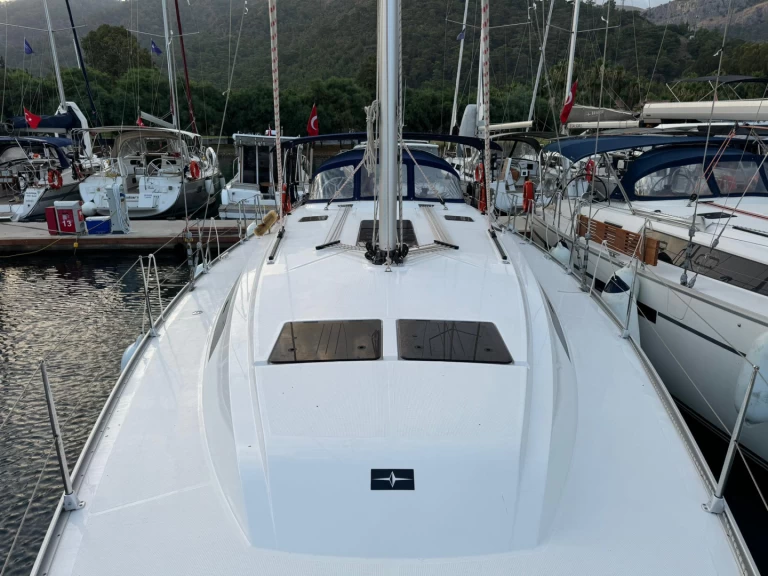 Yacht charter Göcek cheap Cruiser 46
