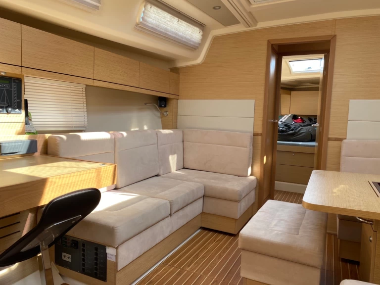 Sailboat rental in Taiwan - Hanse Hanse 458