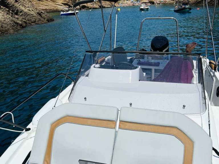 Motorboat rental with or without captain Bénéteau Sanary-sur-Mer