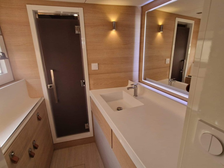 Yacht charter Port Grimaud cheap Aventura 45