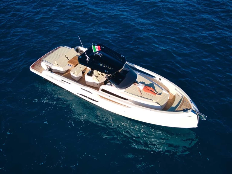 Motorboat rental in Lagos - Cayman Cayman 380WA