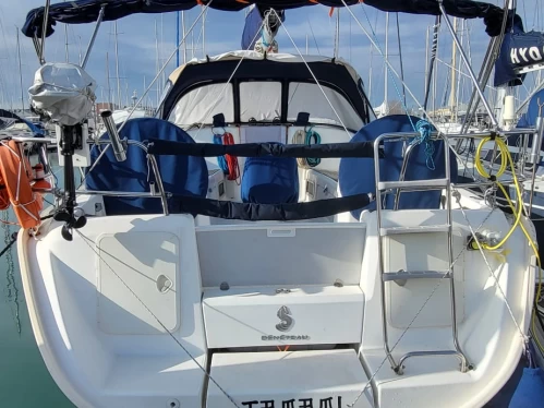 Bareboat Rental Sailboat Bénéteau with a boat licence