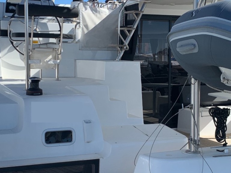 Catamaran for rent Saint-Raphaël at the best price