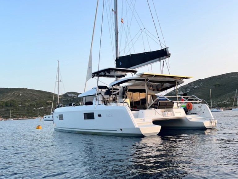 Catamaran rental with or without captain Lagoon Saint-Raphaël