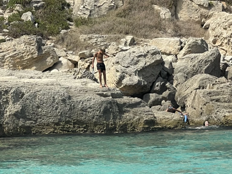 Altamarea WAVE 35 in Trapani on SamBoat