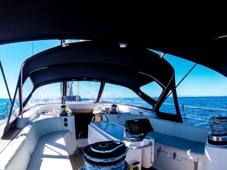 Sailboat for rent Kallithea at the best price