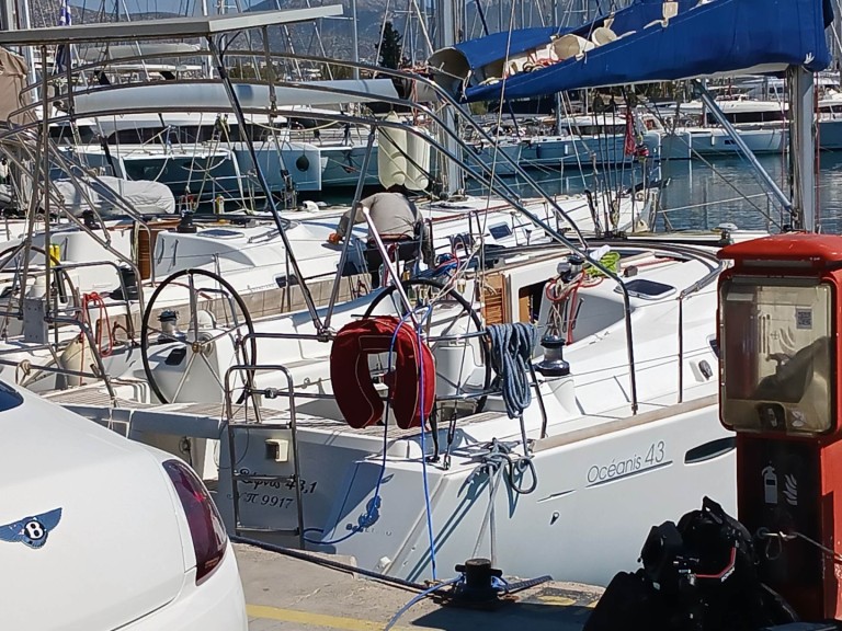 Bénéteau Oceanis 43 charter bareboat or captained in  Kallithea