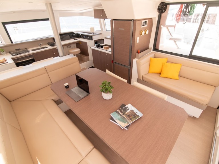 Catamaran for rent Préveza at the best price