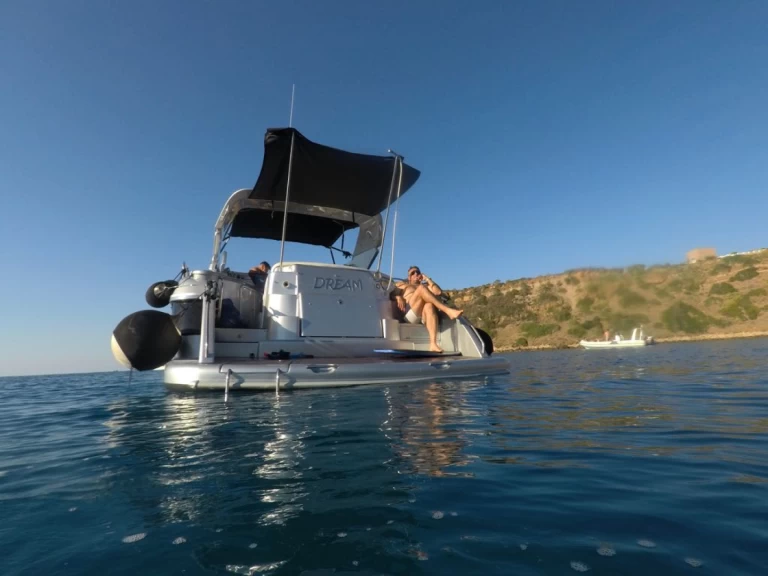 Motorboat for rent Cefalù at the best price