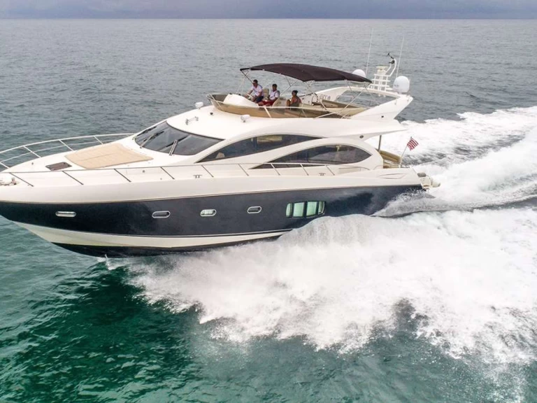 Luxury Yacht for rent Bahamas at the best price