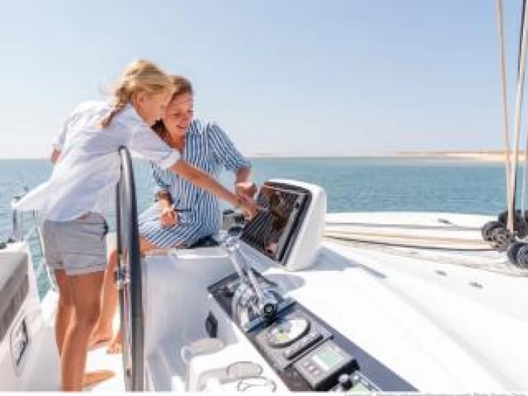 Rent a Lagoon Lagoon 46 Pozzuoli