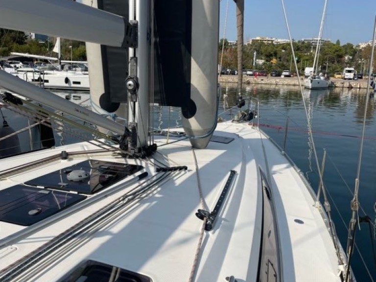 Sailboat rental in Alimos - Bavaria Cruiser 46