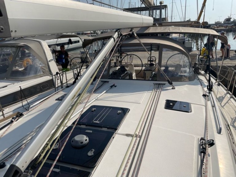 Bareboat Rental Sailboat Bavaria with a boat licence