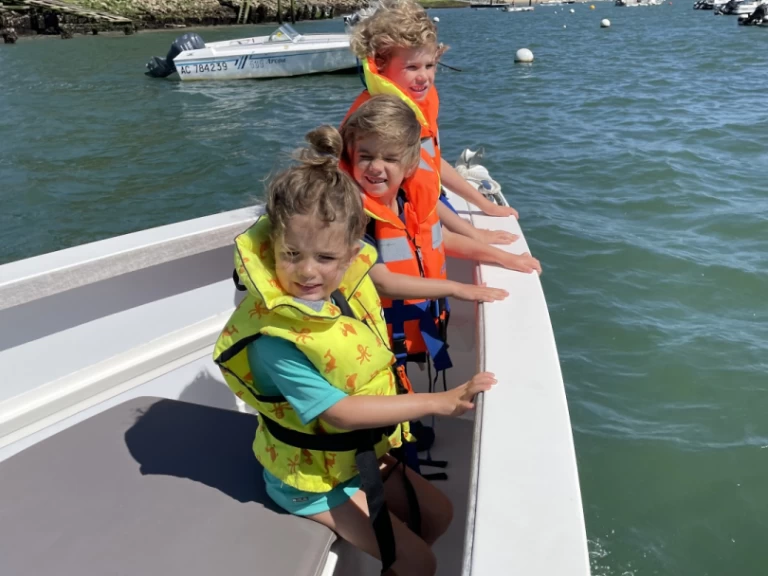 Motorboat rental with or without captain Smartboat Lège-Cap-Ferret