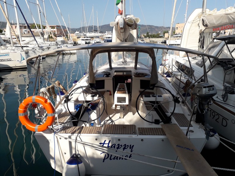 Bareboat Rental Sailboat Dufour with a boat licence