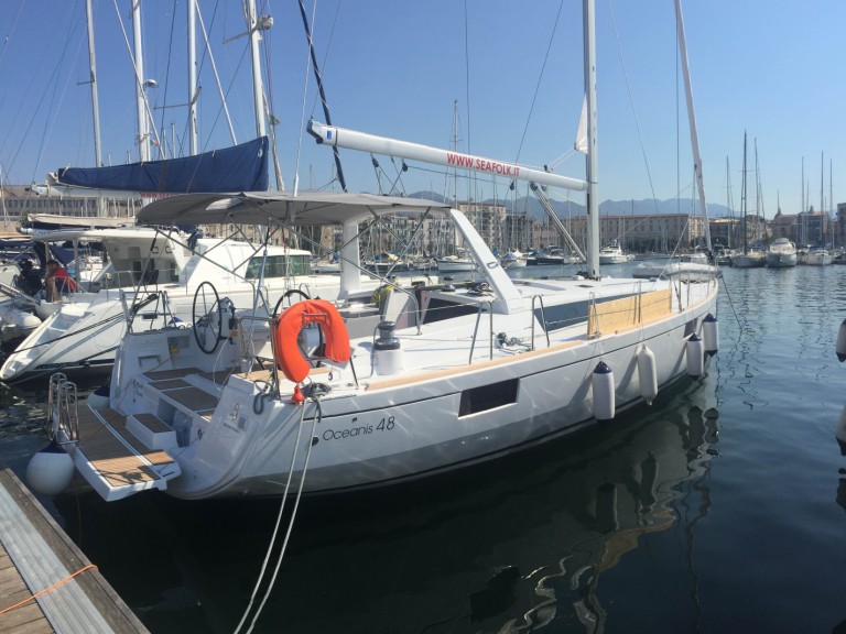 Rent a Bénéteau Oceanis 48 Furnari