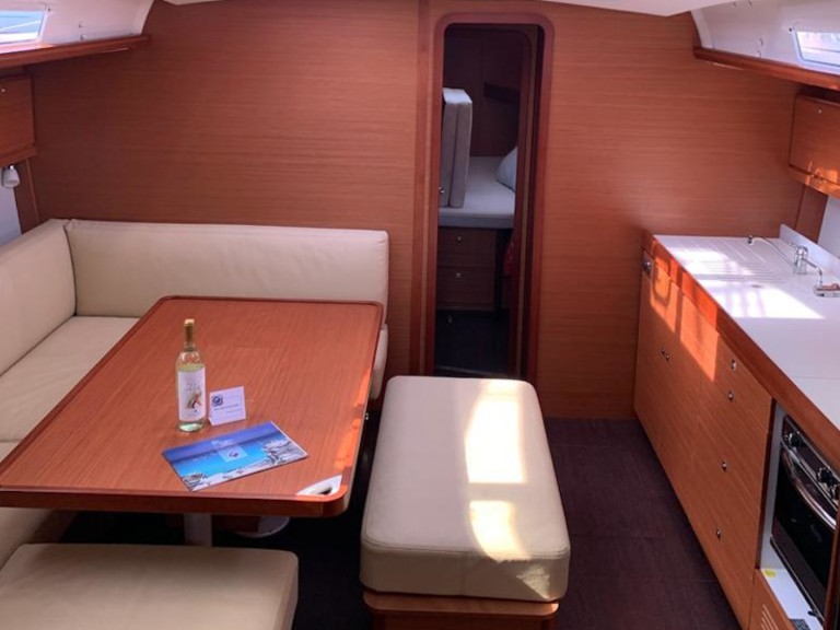 Boat rental Dufour Dufour 460 Grand Large in Furnari on Samboat