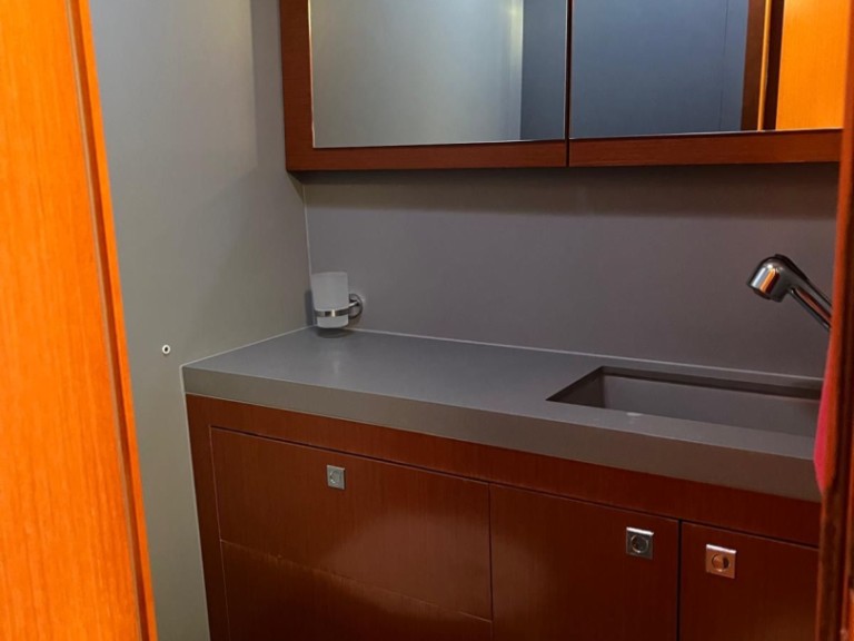 Yacht charter Ajaccio cheap Oceanis 55