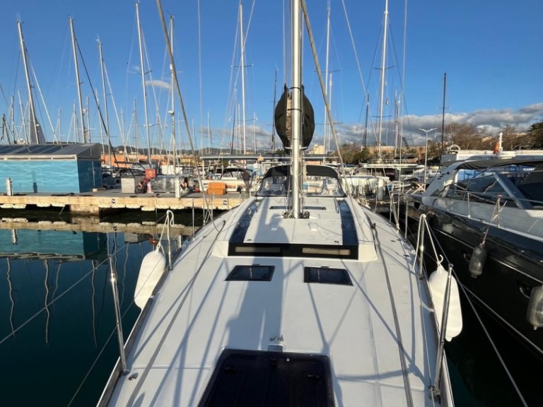 Sailboat rental in Ajaccio - Bénéteau Oceanis 55