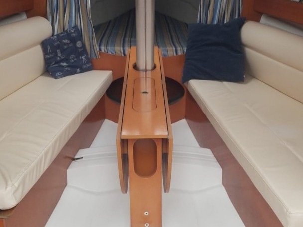 Sailboat rental in La Rochelle - FIRST 27.7 FIRST 27.7