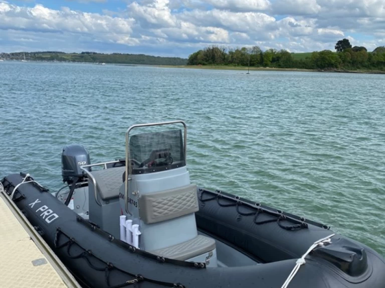 Yacht charter La Mézière cheap X Pro 535