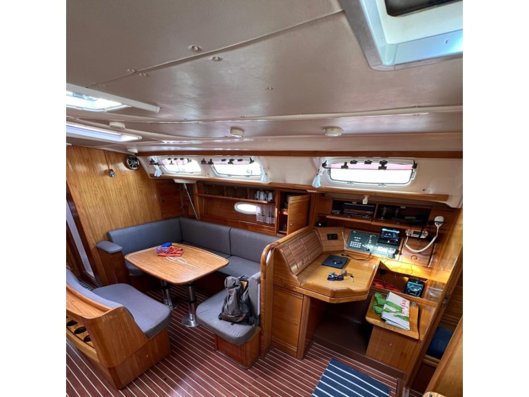 Bareboat Rental Sailboat Bavaria with a boat licence