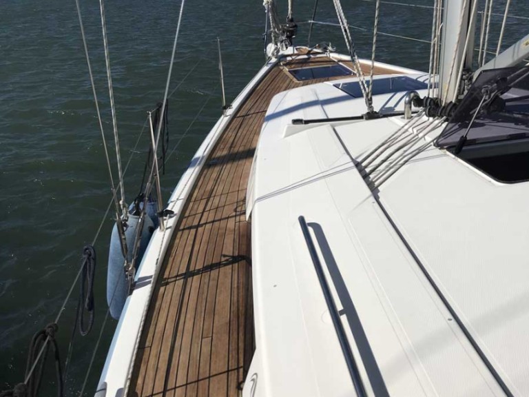 Sailboat rental with or without captain Hanse Kavála