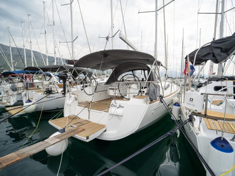Jeanneau Sun Odyssey 519 charter bareboat or captained in  Seget Donji