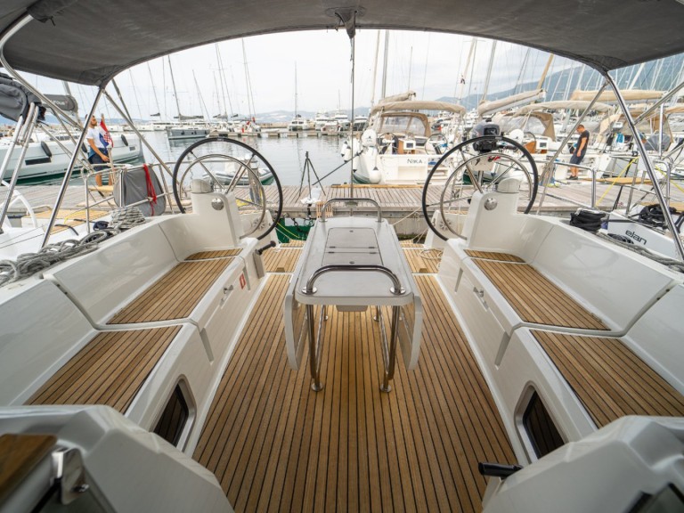 Sailboat rental in Seget Donji - Jeanneau Sun Odyssey 519