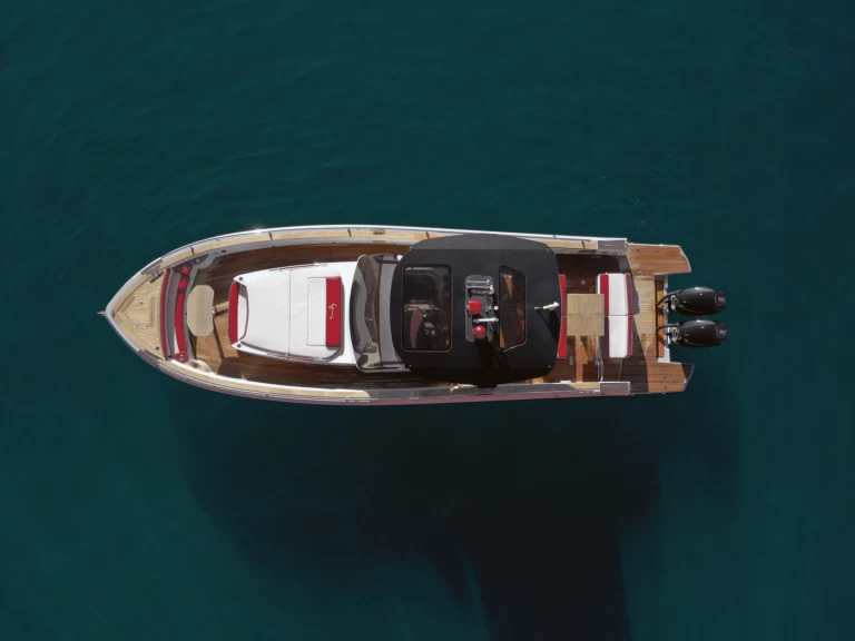 Motorboat for rent Porto de Sorrento at the best price