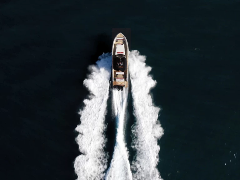 Allure 38 in Porto de Sorrento on SamBoat