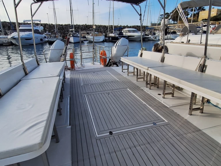 Motorboat rental with or without captain Olbap Sesimbra