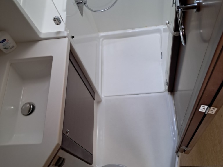 Rent a Lagoon Lagoon 450 F Golfo Aranci