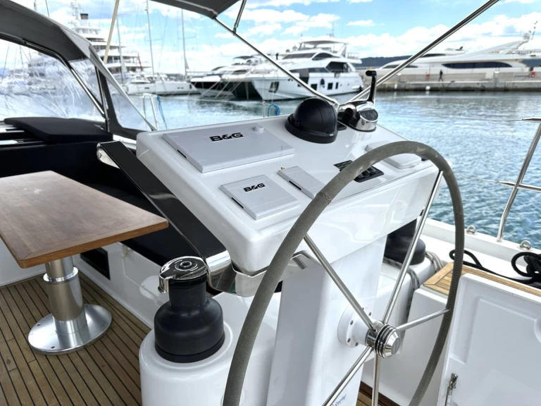 Sailboat rental in Seget Donji - Hanse Hanse 548