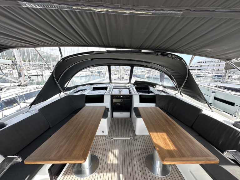 Sailboat rental in Seget Donji - Hanse Hanse 588