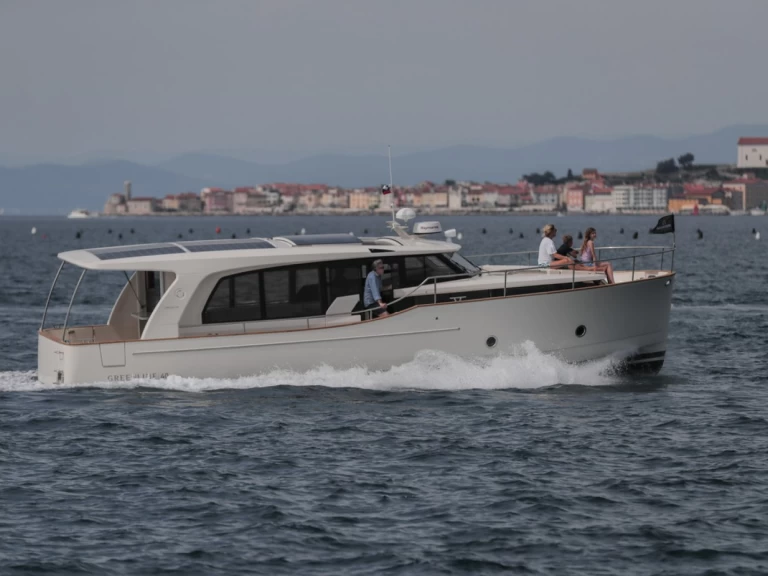 Greenline Yachts Greenline 40 charter bareboat or captained in  Pula