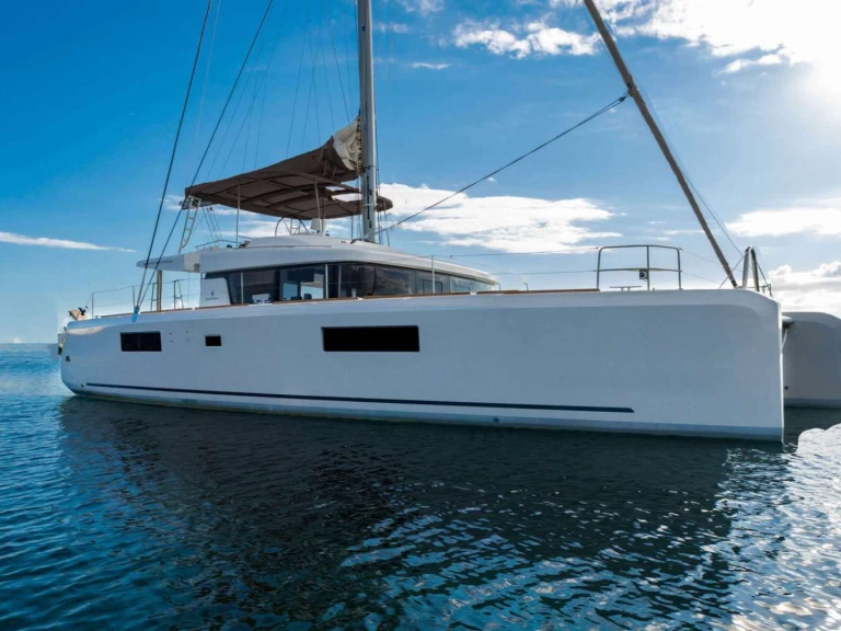 Lagoon ACE OF HEARTS charter bareboat or captained in  Alimos