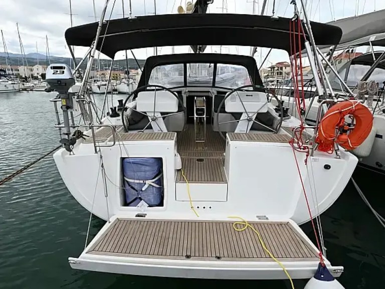Yacht charter Lefkáda cheap Hanse 458