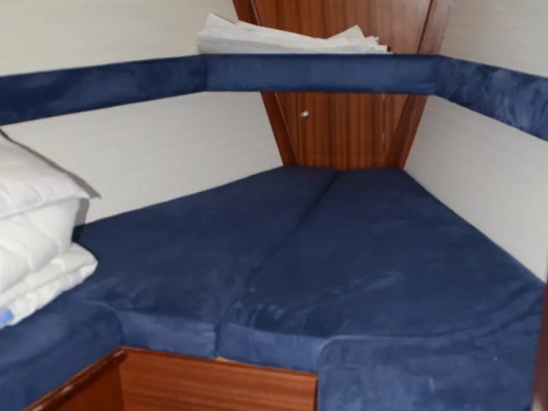 Bareboat Rental Sailboat Delphia with a boat licence