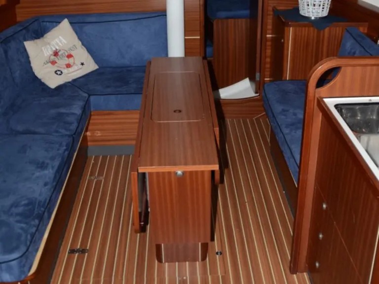 Delphia Delphia 37 charter bareboat or captained in  Harstad