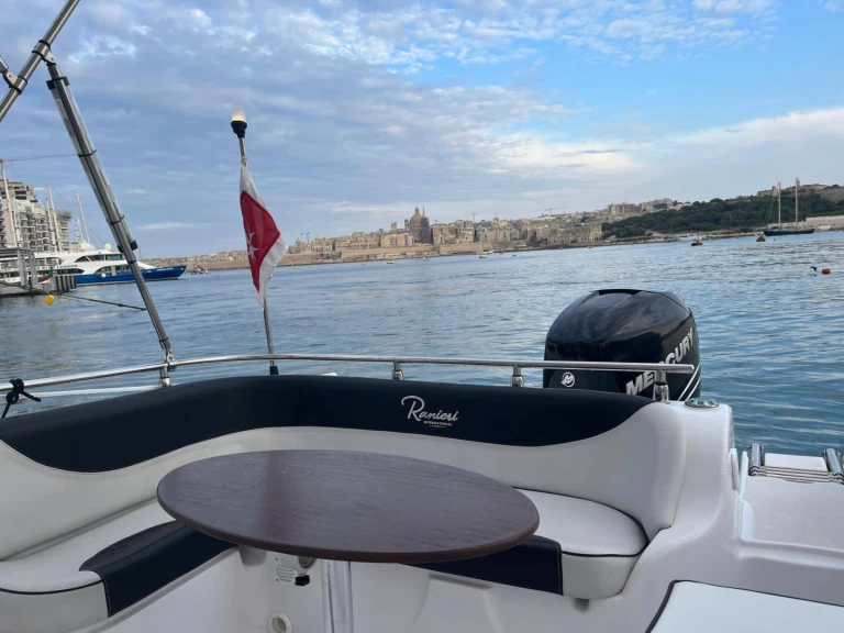 Ranieri Ranieri Sea Lady 24 in Sliema on SamBoat
