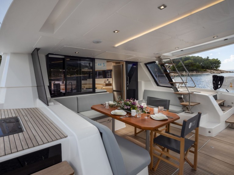 Cervetti Cervetti 44  charter bareboat or captained in  Salerno