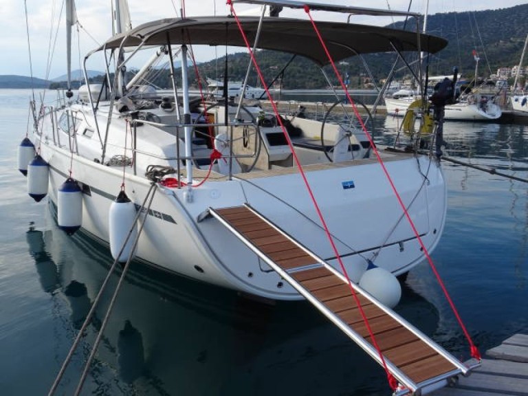 Sailboat for rent Lefkáda at the best price