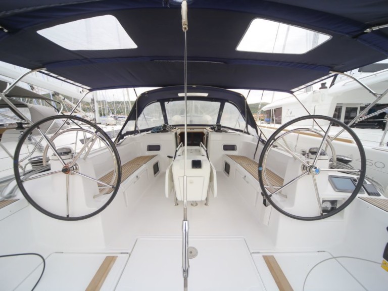 Sailboat rental with or without captain Jeanneau Zaton