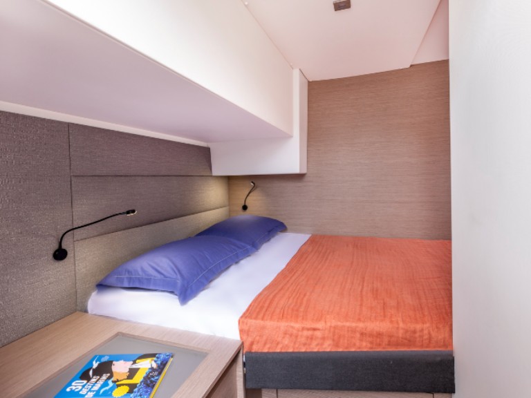 Yacht charter Le Marin cheap Aura 51