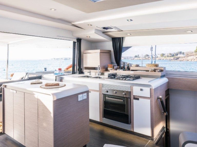 Boat rental Fountaine Pajot Aura 51 in Saint Lucia on Samboat